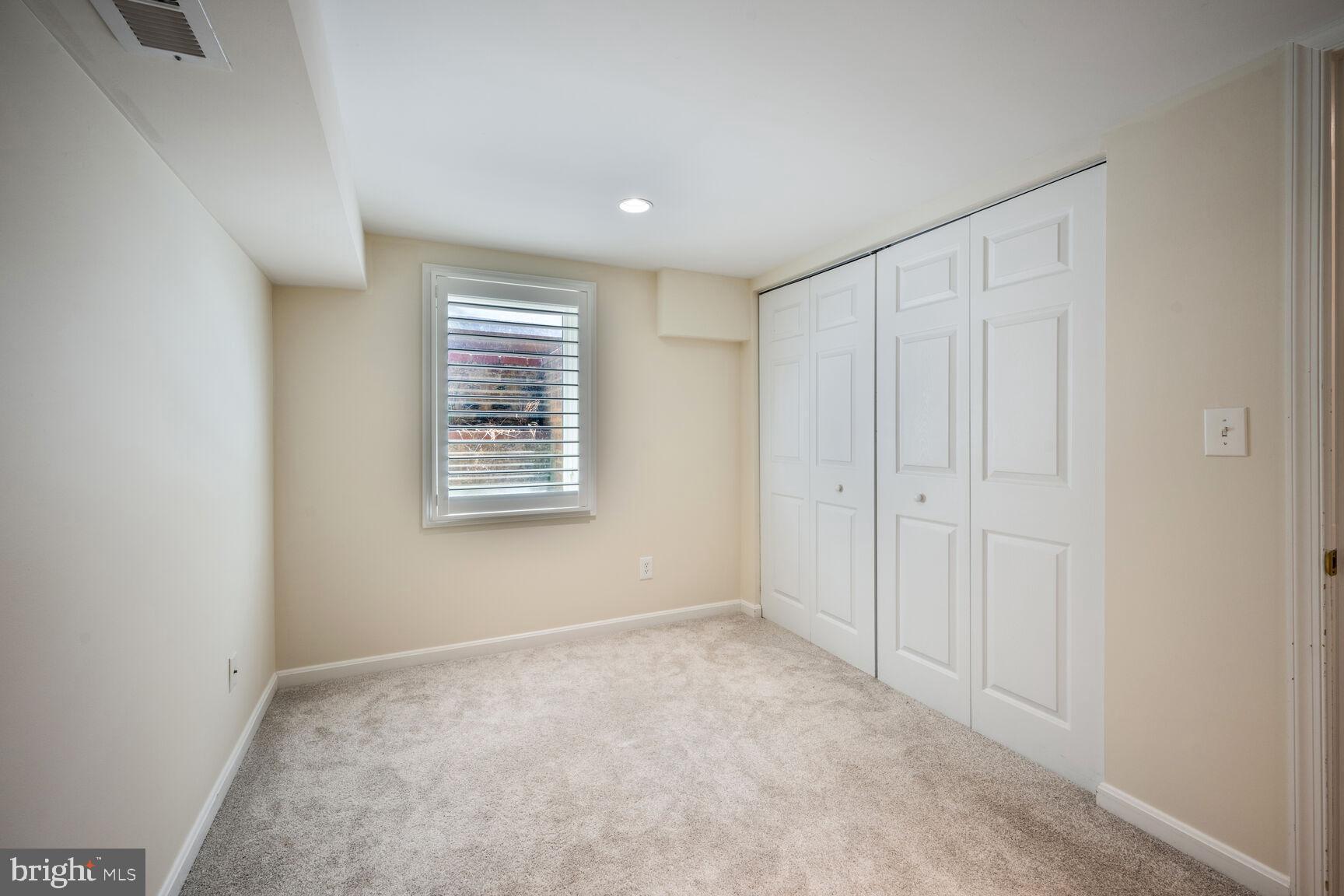 BROYHILL FOREST - Residential