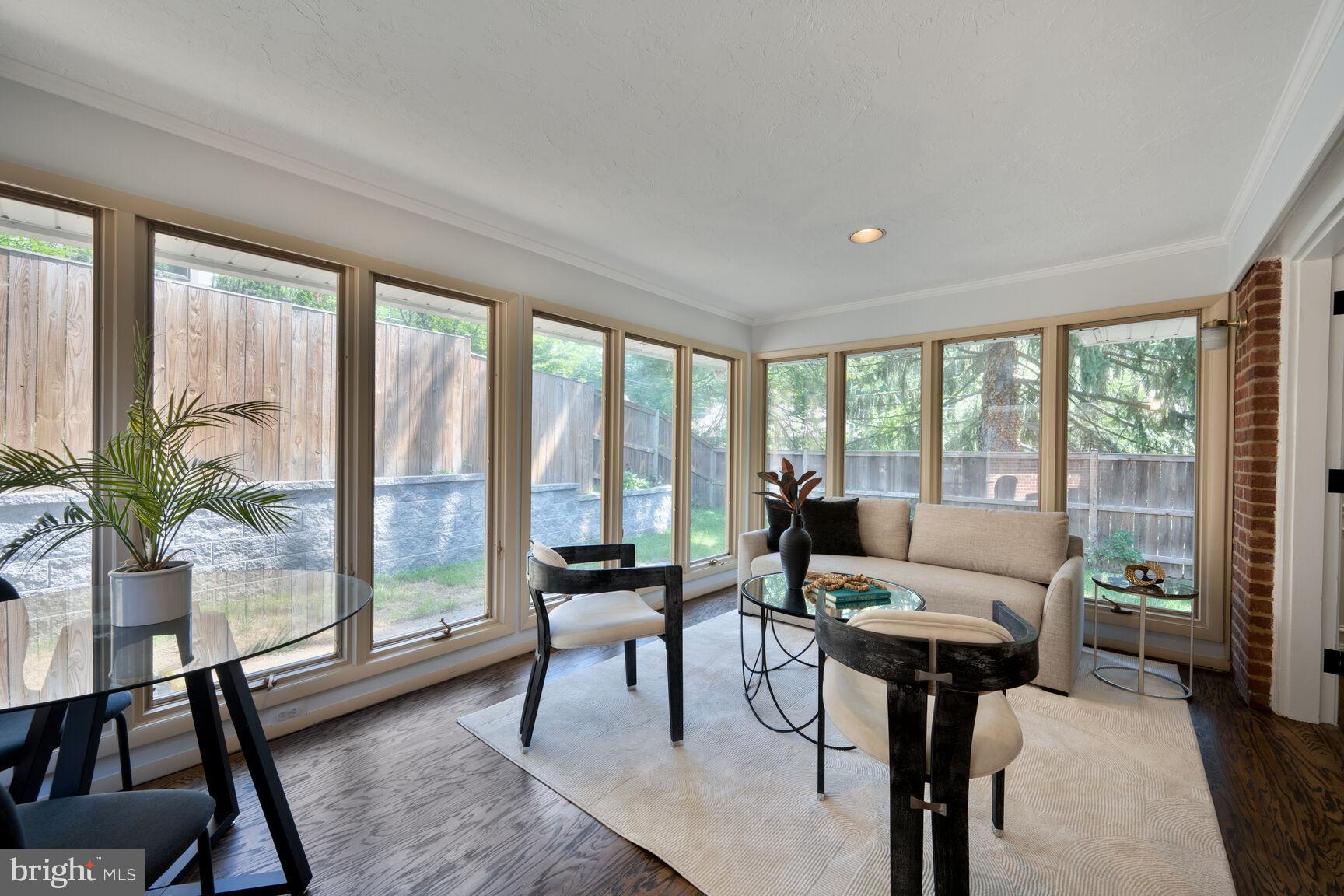 BROYHILL FOREST - Residential