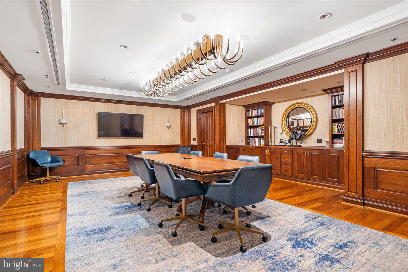 THE RITZ-CARLTON RESIDENCES - Residential