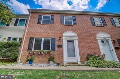 Townhouse For Rent - 9351 Pan Ridge Road<br/> Baltimore County, PARKVILLE, MD 21234