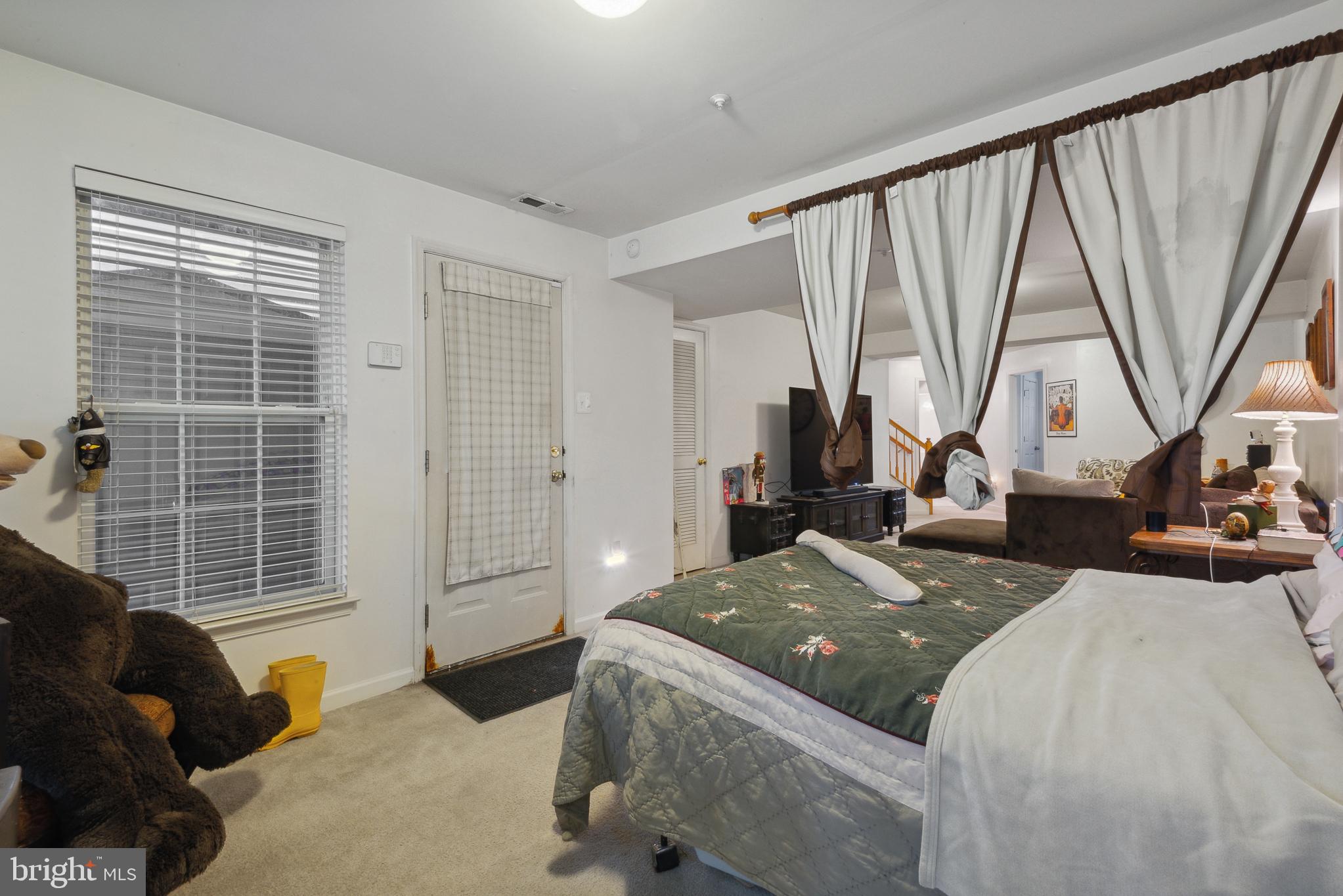 BALLENGER CROSSING - Residential