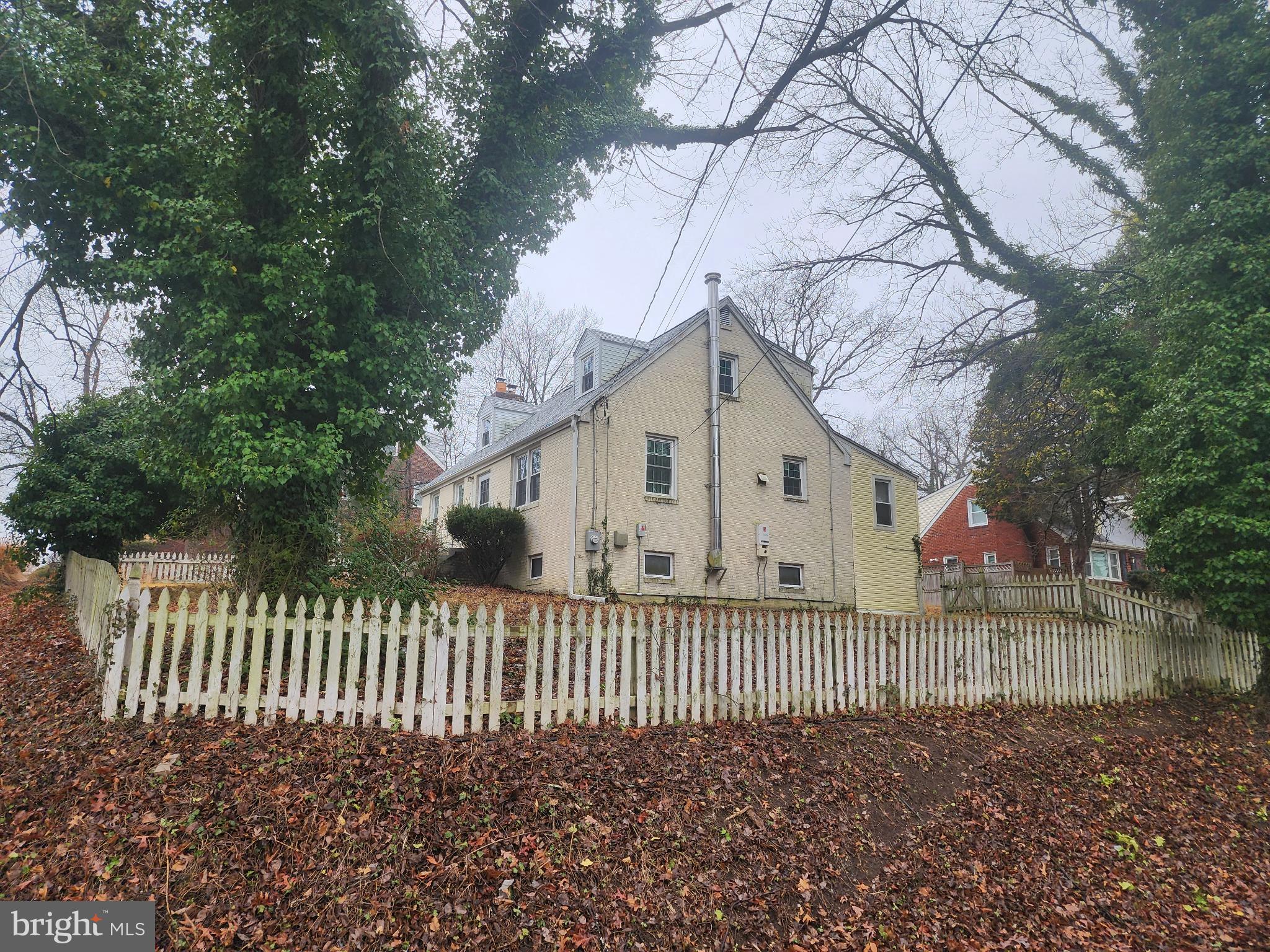 TEMPLE HILLS PARK - Residential