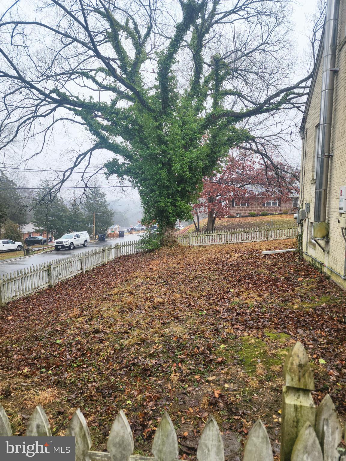 TEMPLE HILLS PARK - Residential