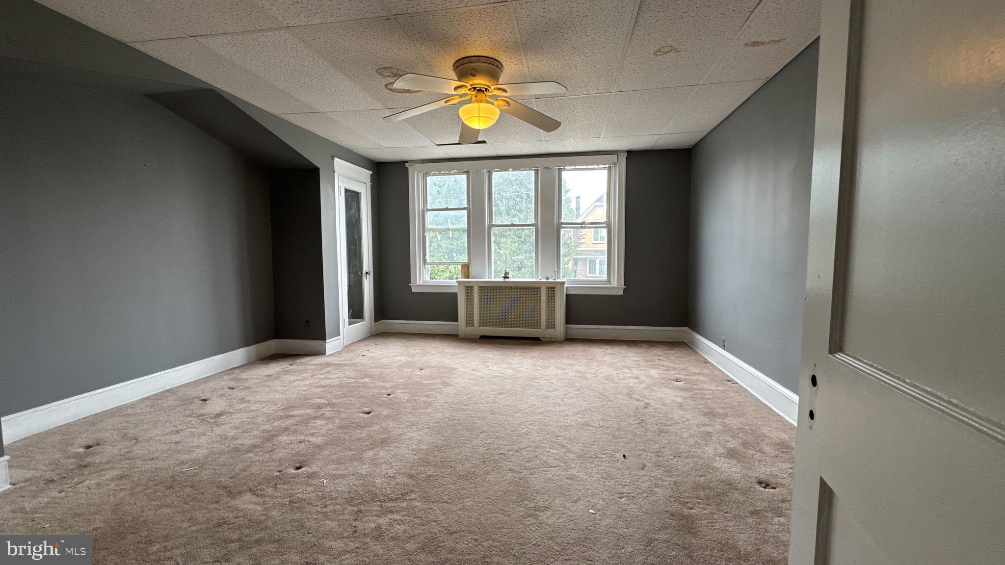 YEADON - Residential