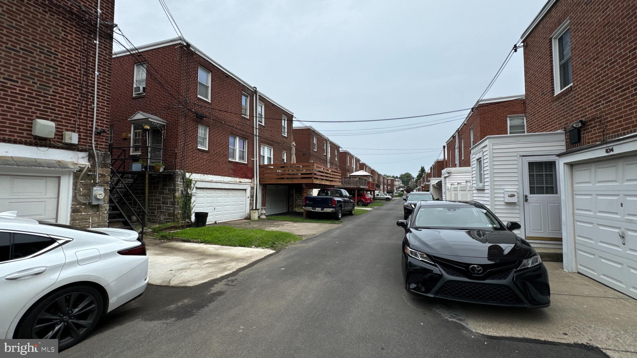 YEADON - Residential