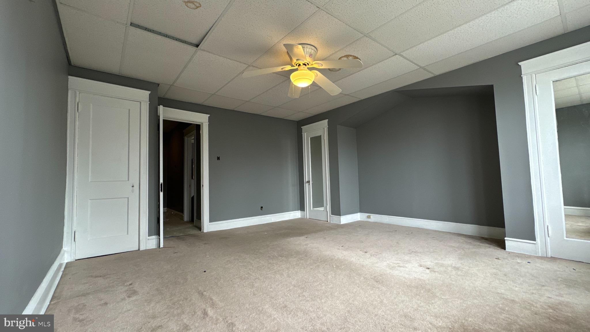 YEADON - Residential