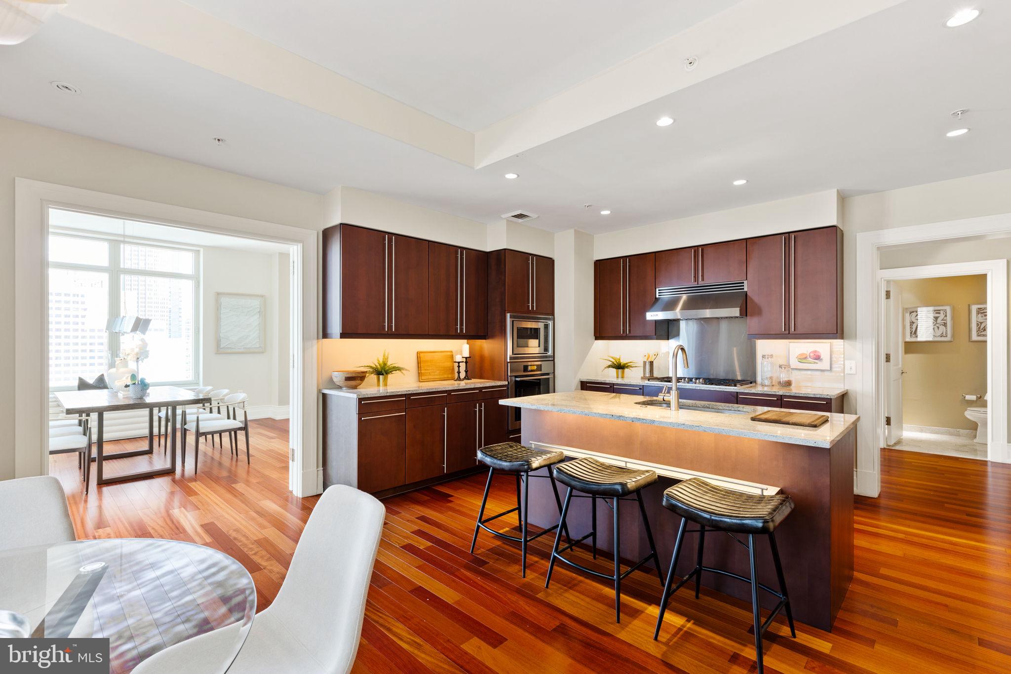 RITTENHOUSE SQUARE - Residential