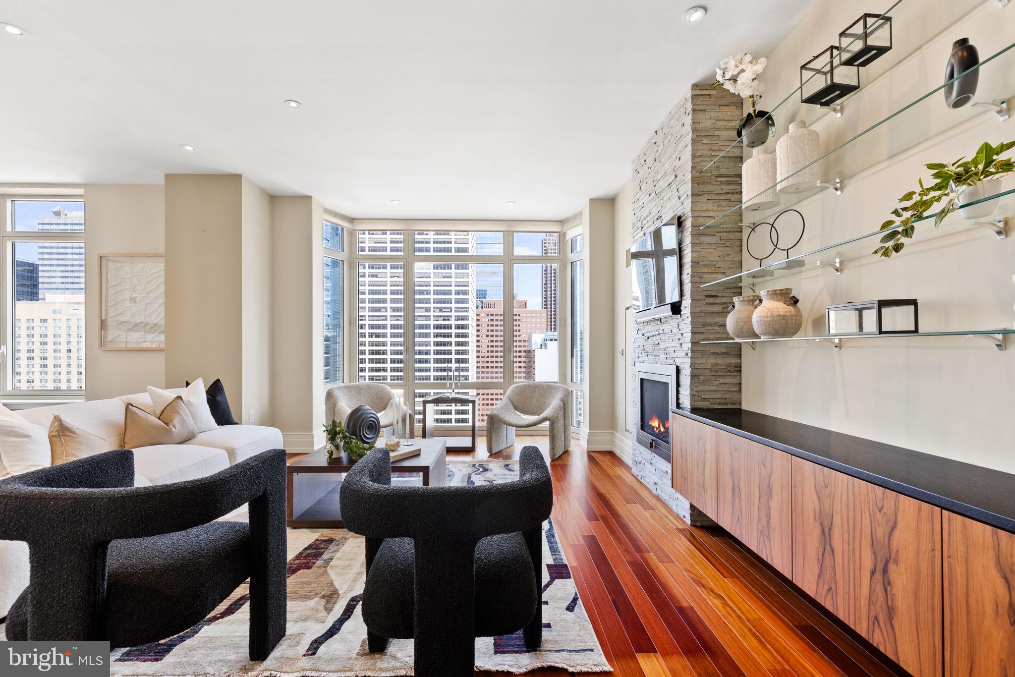 RITTENHOUSE SQUARE - Residential