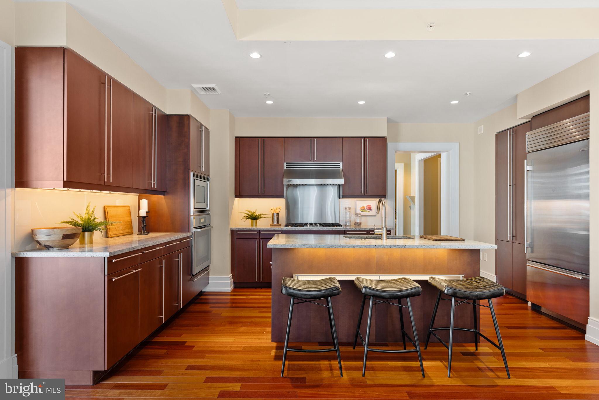 RITTENHOUSE SQUARE - Residential