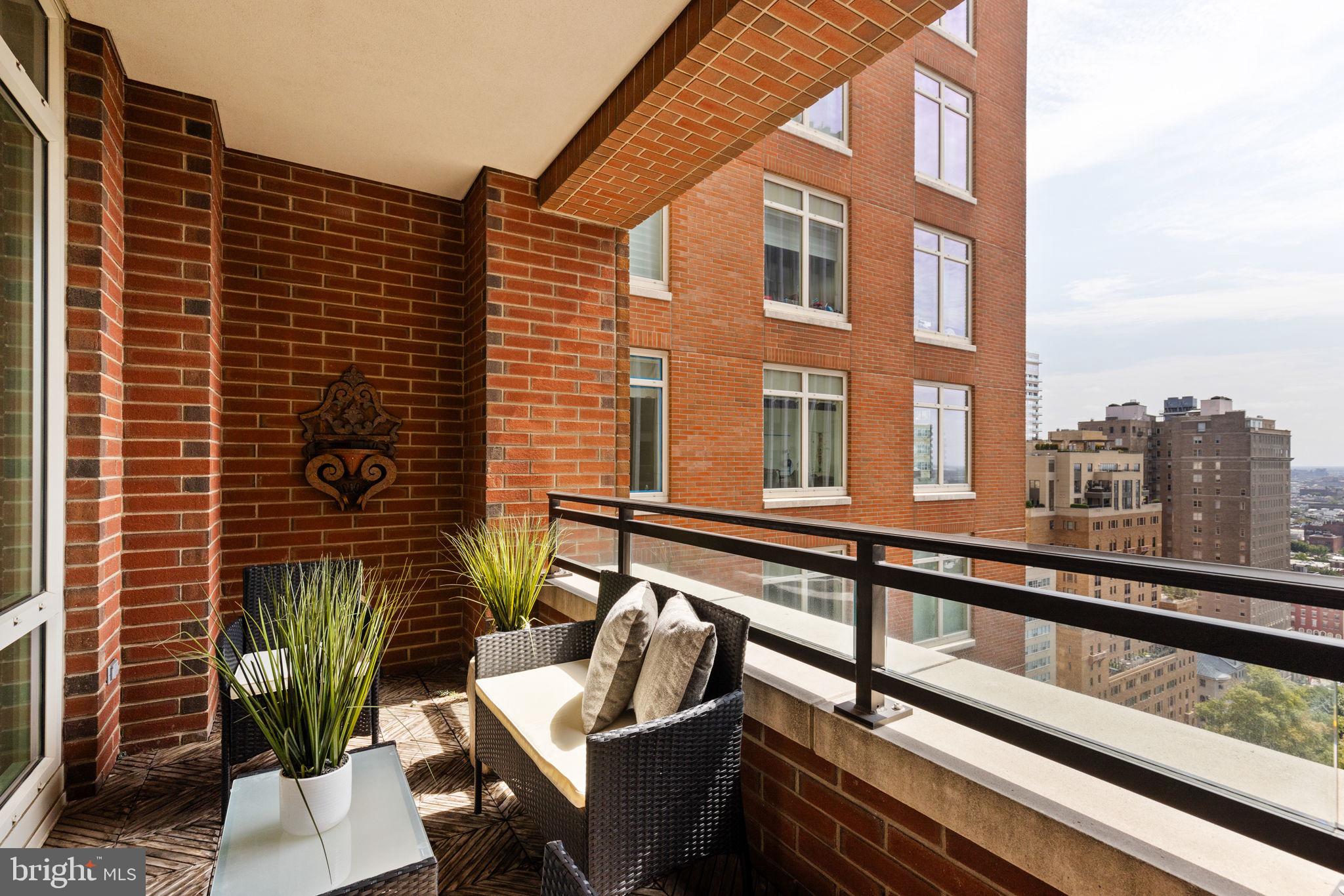 RITTENHOUSE SQUARE - Residential