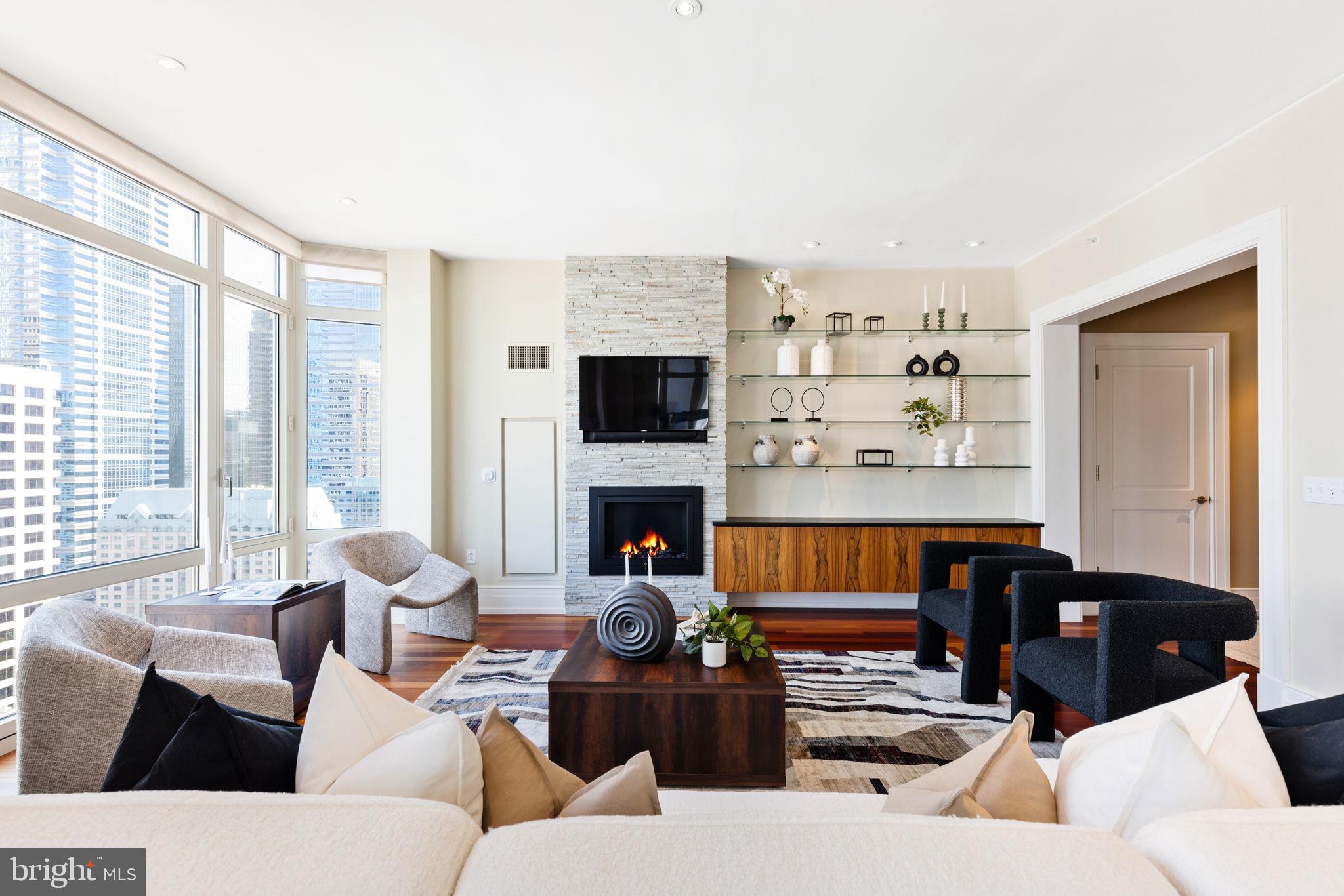 RITTENHOUSE SQUARE - Residential