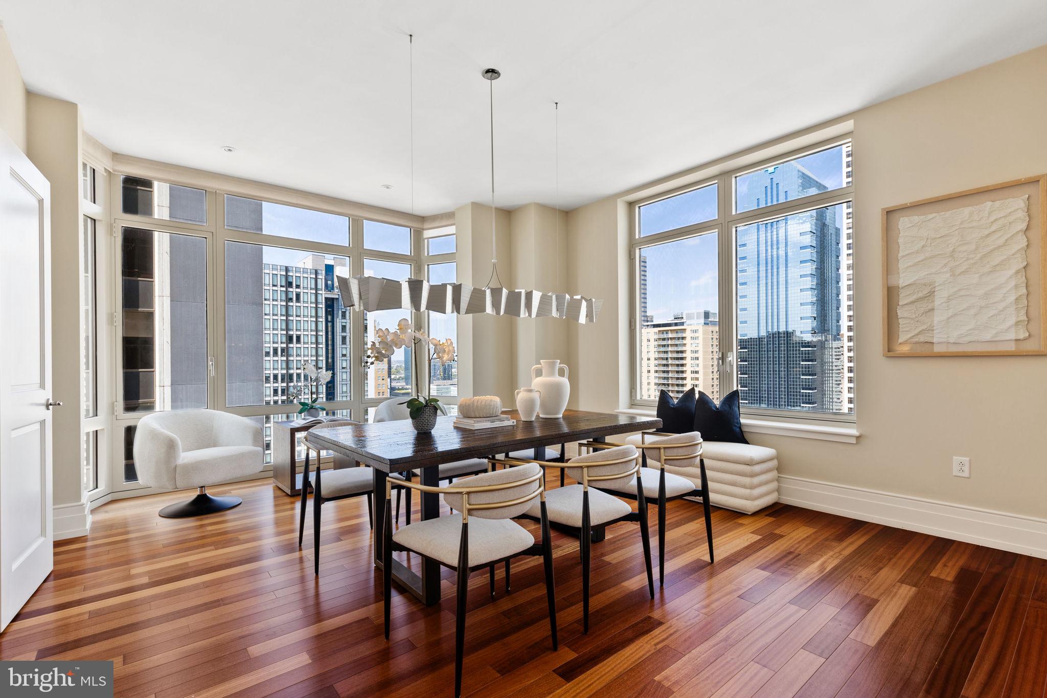 RITTENHOUSE SQUARE - Residential