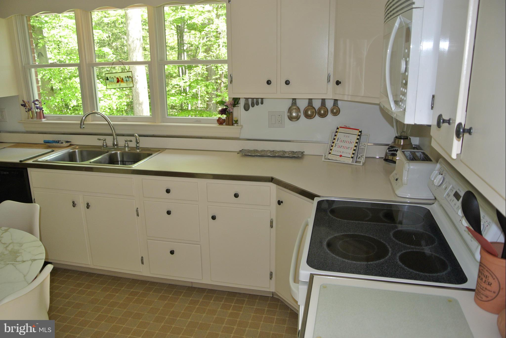 WOODHAVEN PARK SUB - Residential