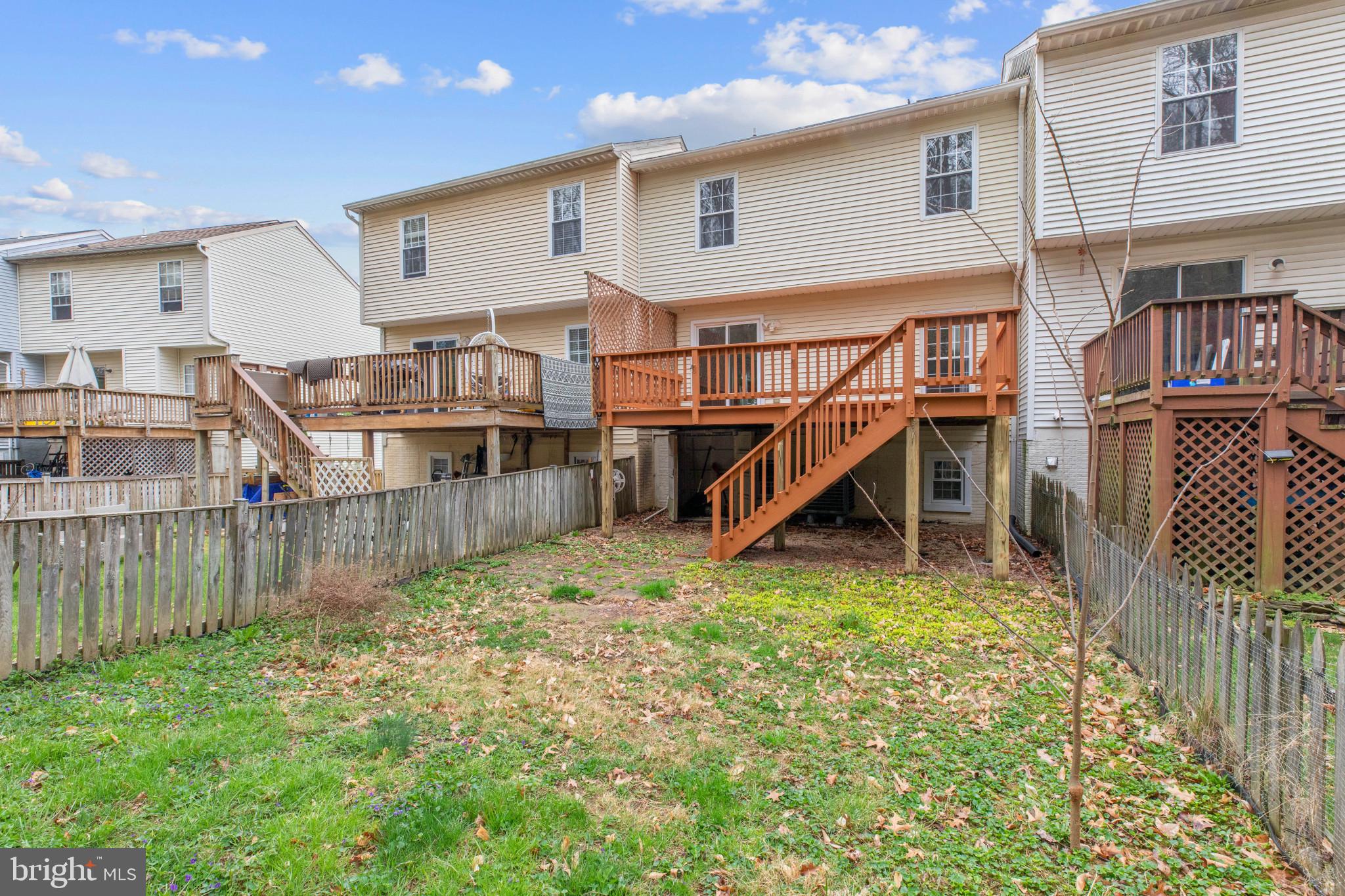 SOUTH HAMPTON - Residential Lease