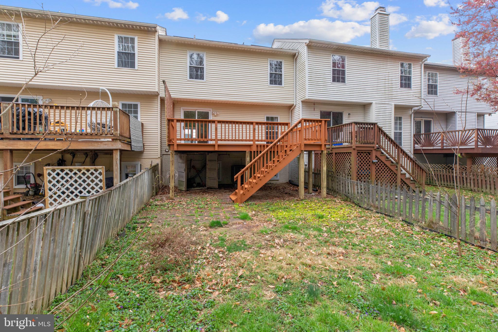 SOUTH HAMPTON - Residential Lease