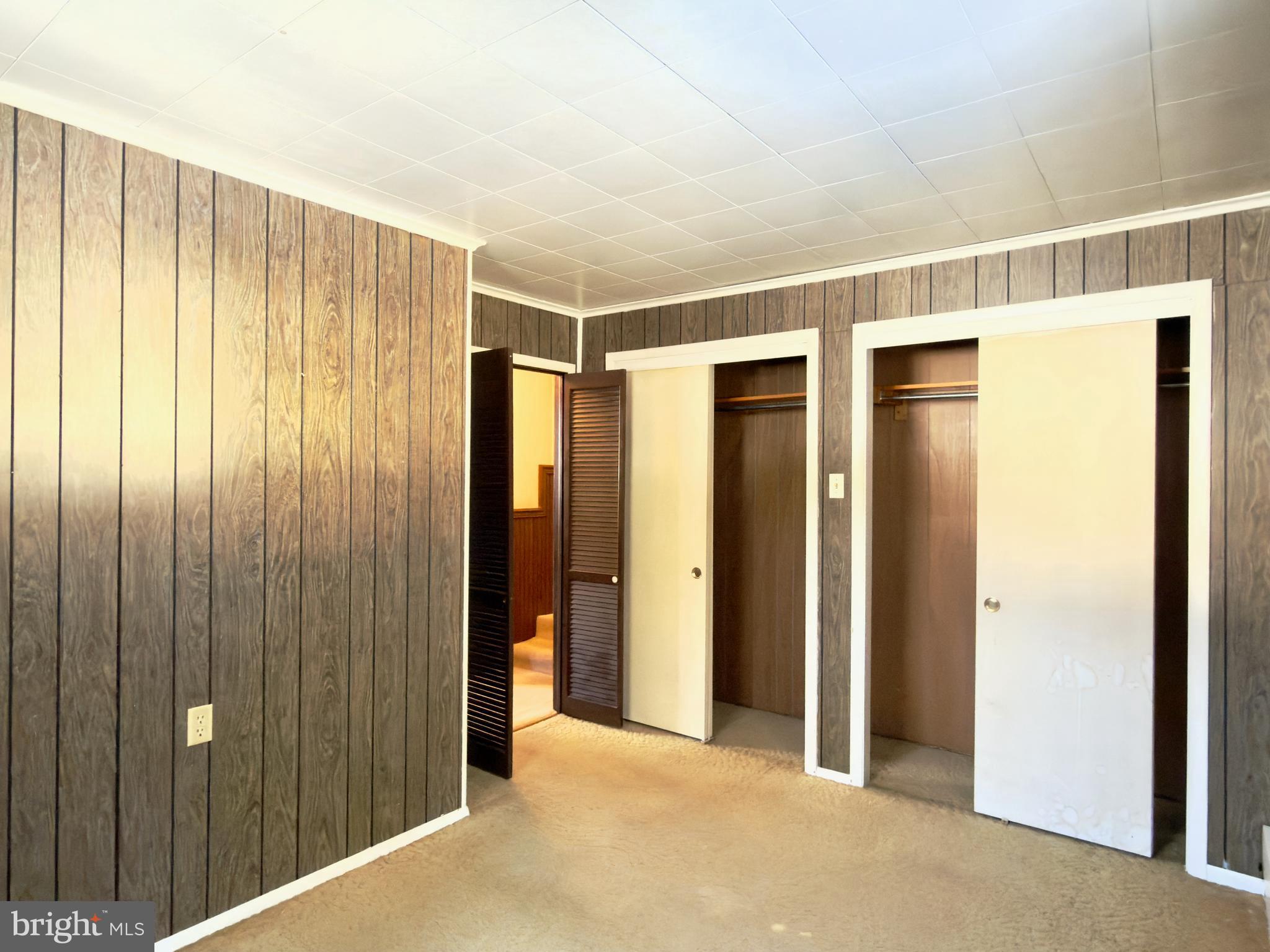 DEER LAKE - Residential