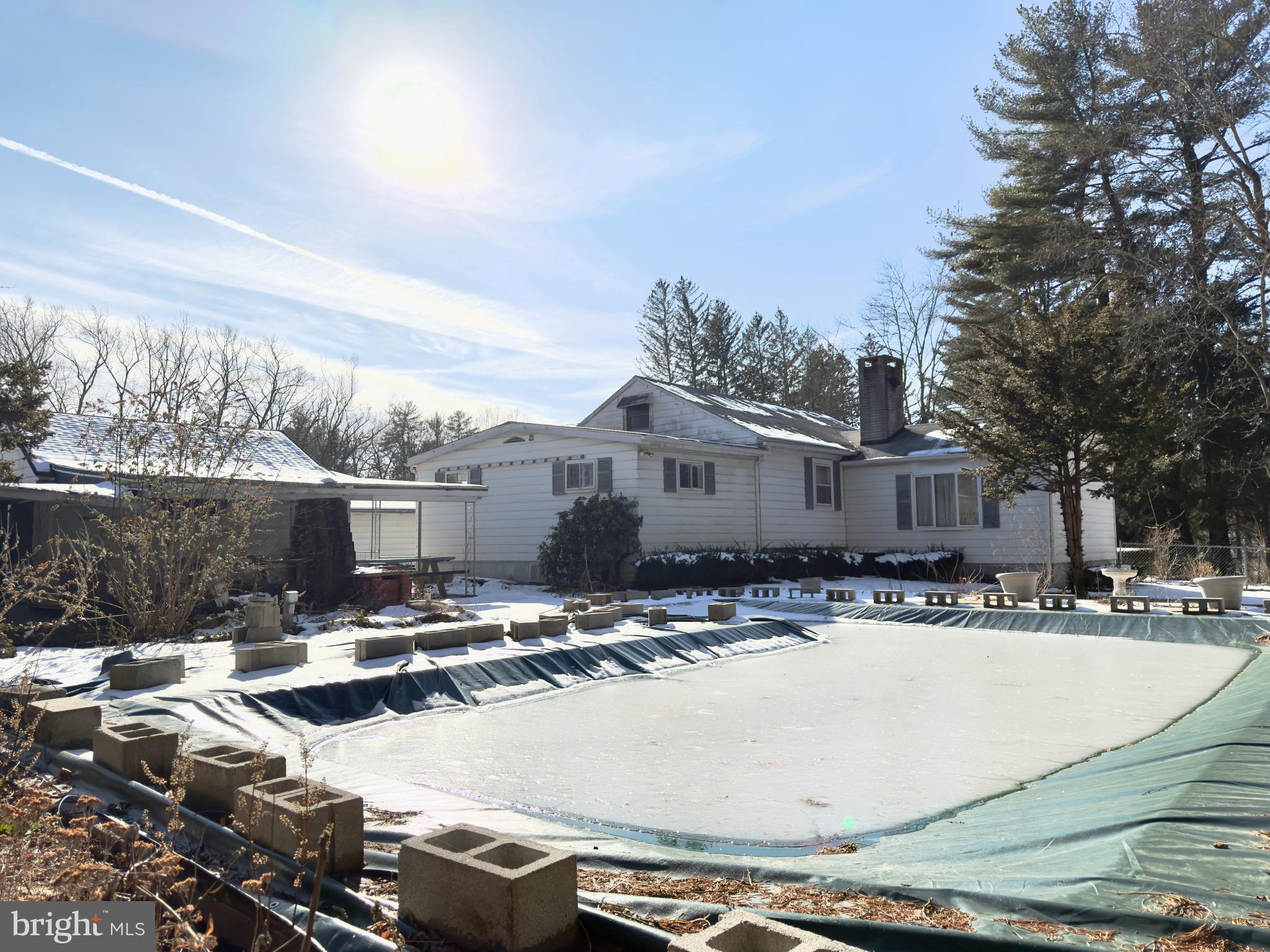 DEER LAKE - Residential