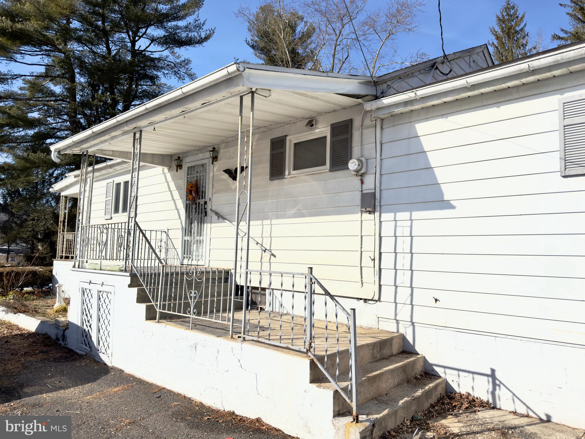 DEER LAKE - Residential