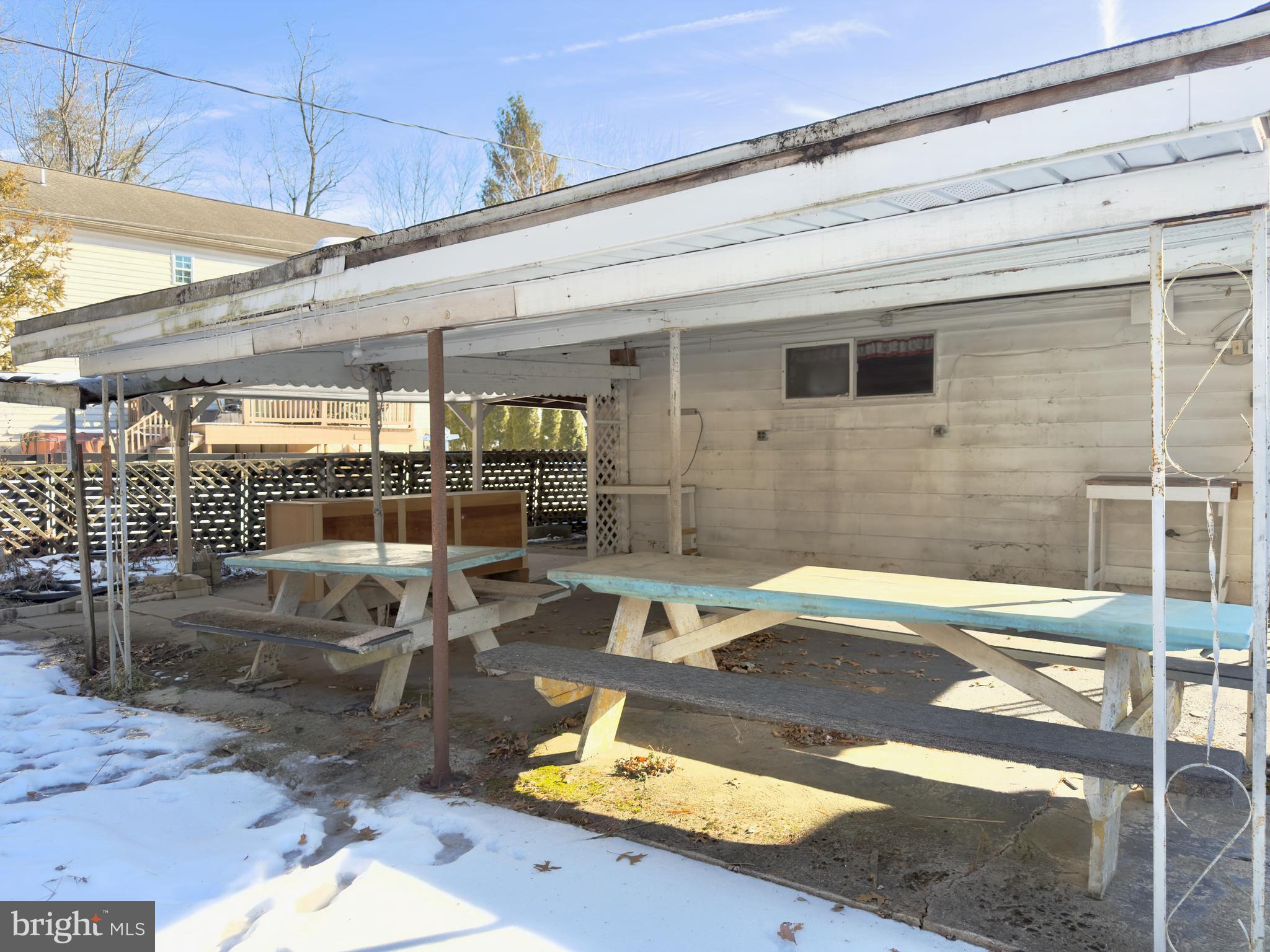 DEER LAKE - Residential