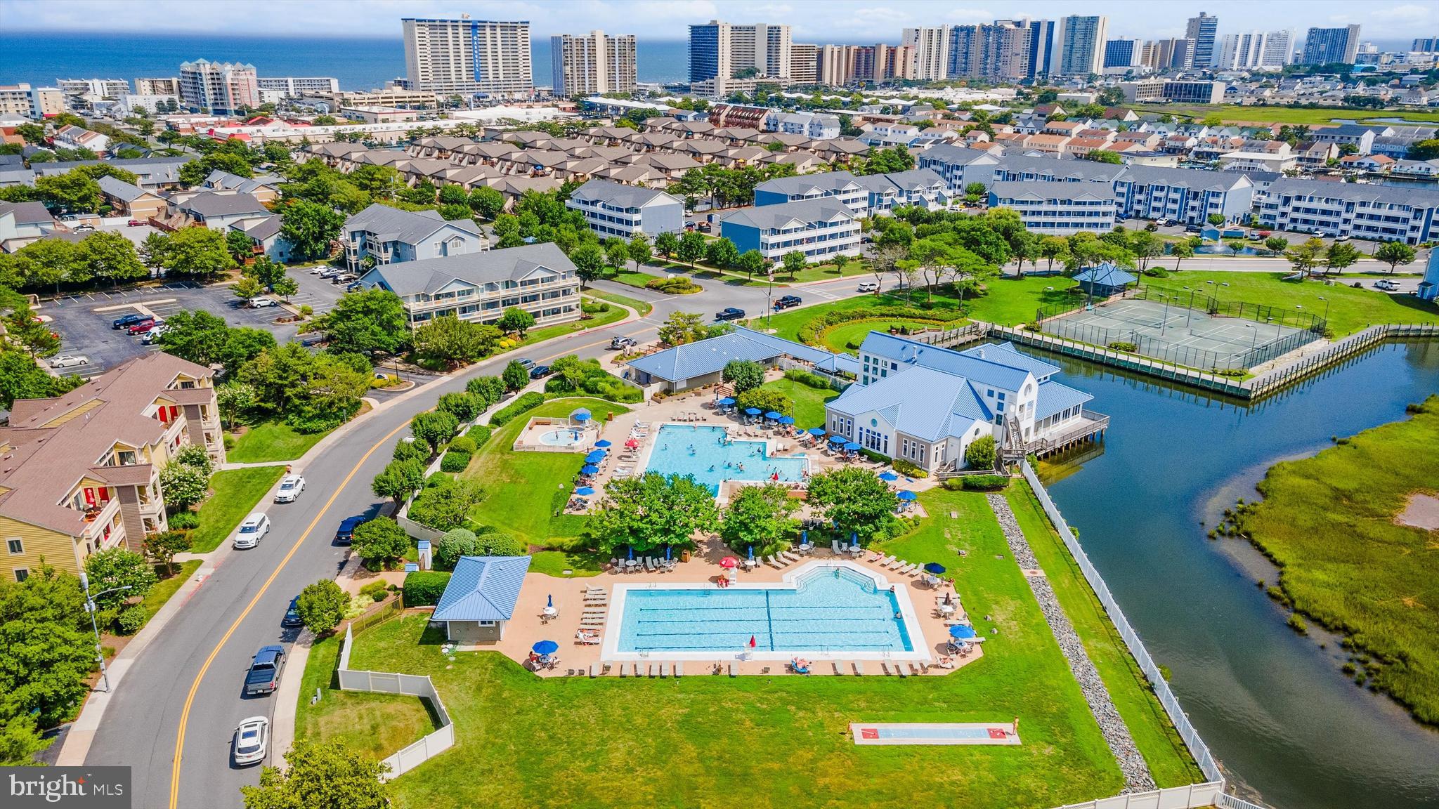 HERON HARBOUR - Residential