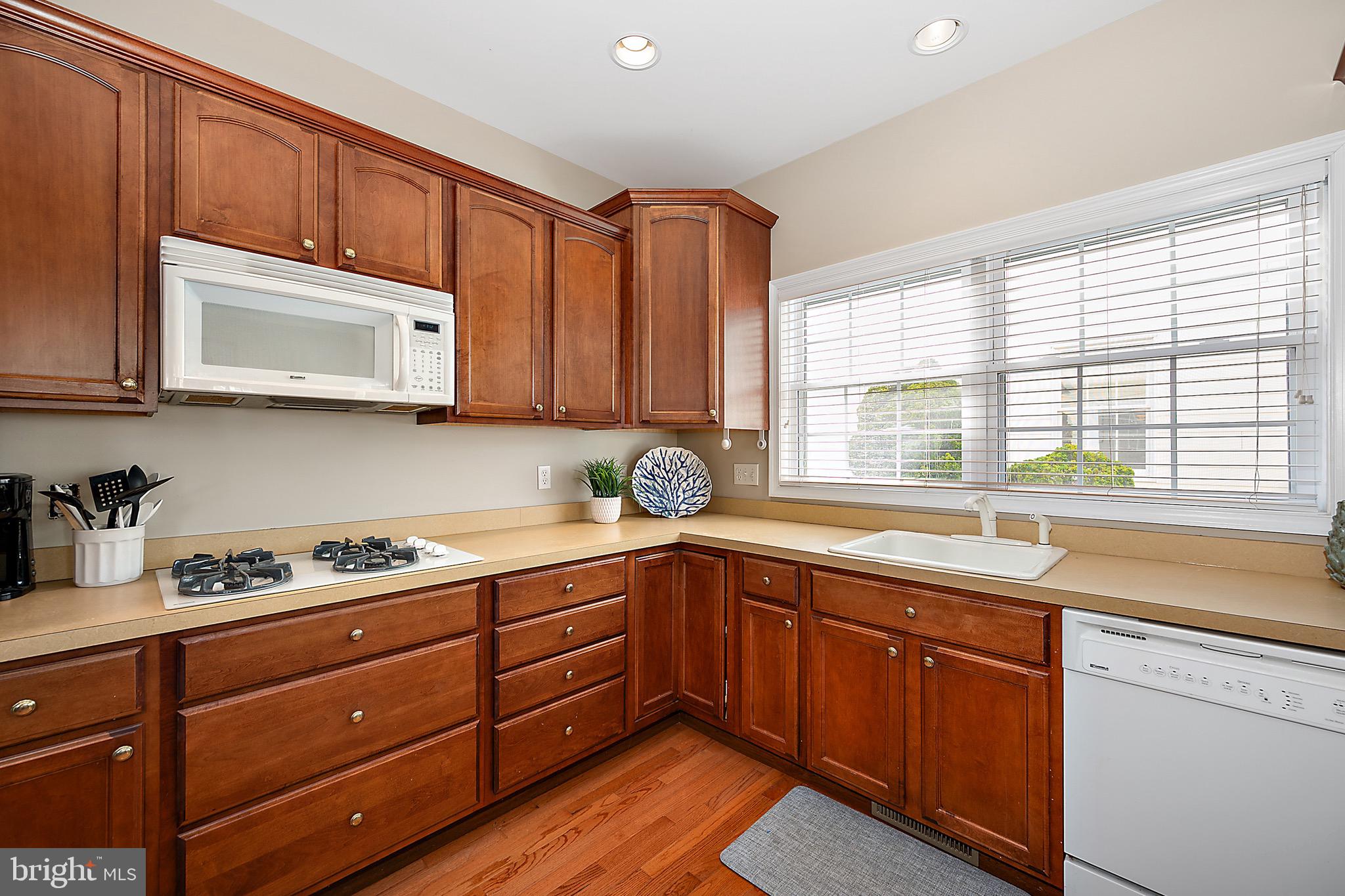 HERON HARBOUR - Residential