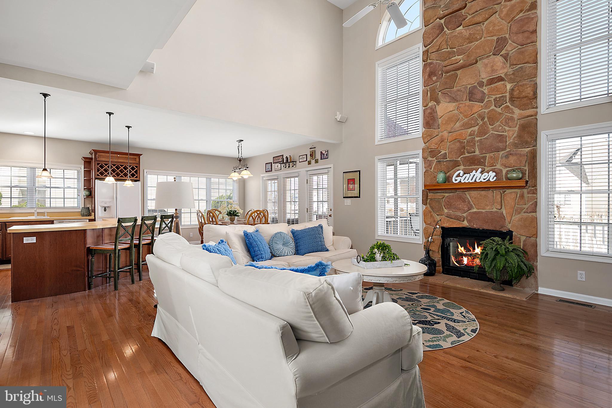 304 S HERON GULL COURT