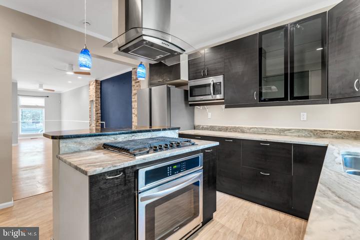 HIGHLANDTOWN - Residential