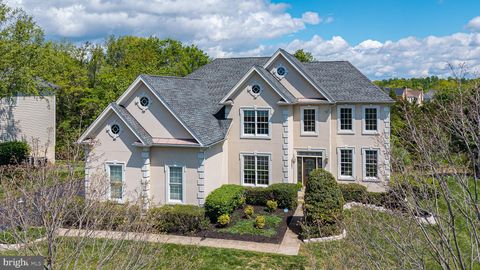 Photo of 14562 Stoney Creek Court, HAYMARKET, VA 20169 (MLS # VAPW2117736)