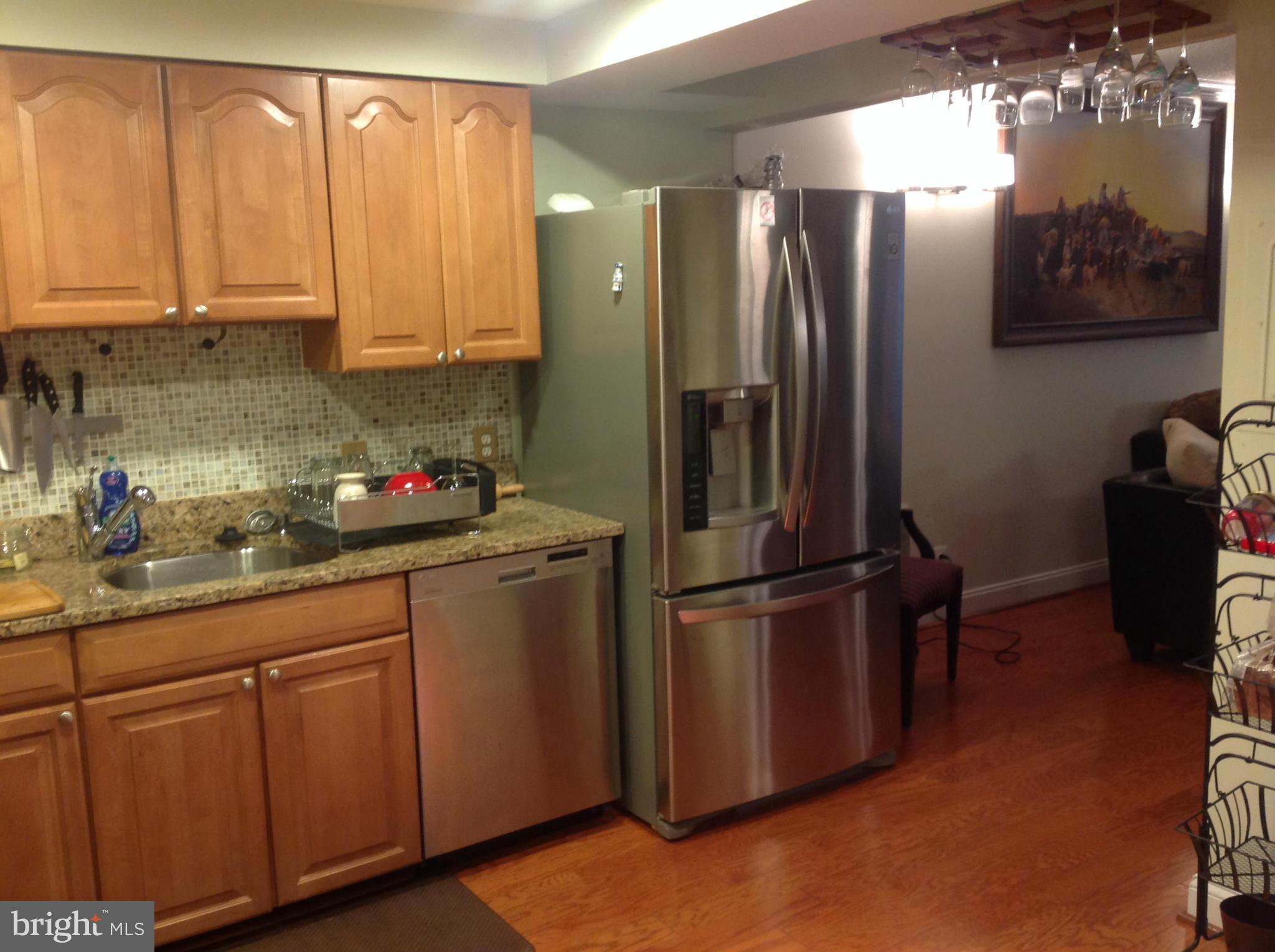 THE COLONIES - Residential Lease