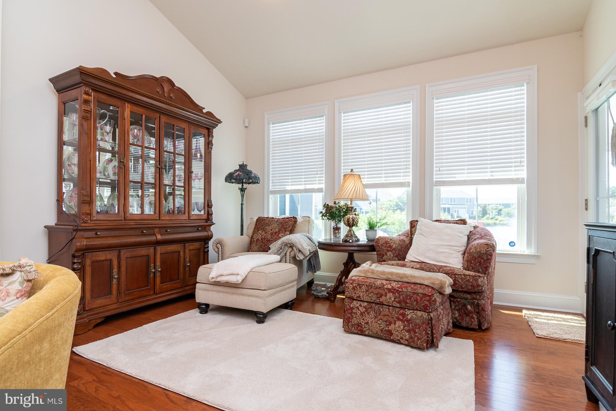 BAYSIDE - Residential