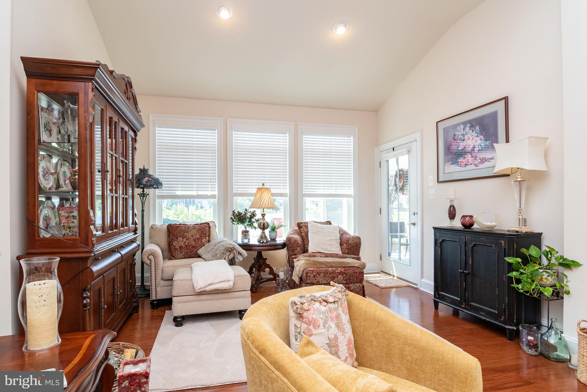 BAYSIDE - Residential