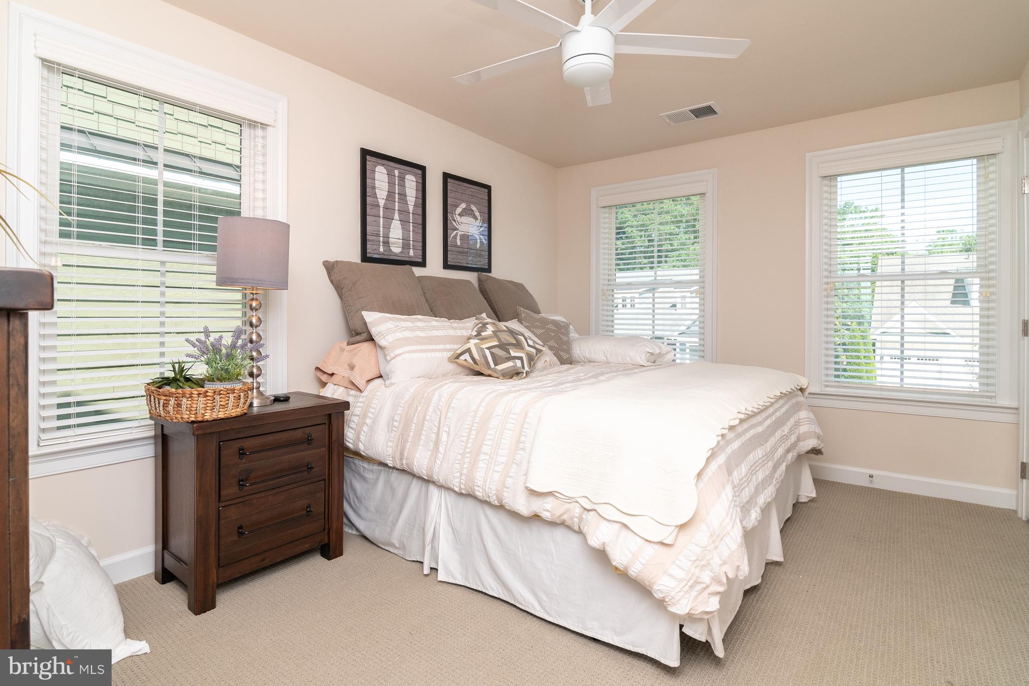 BAYSIDE - Residential