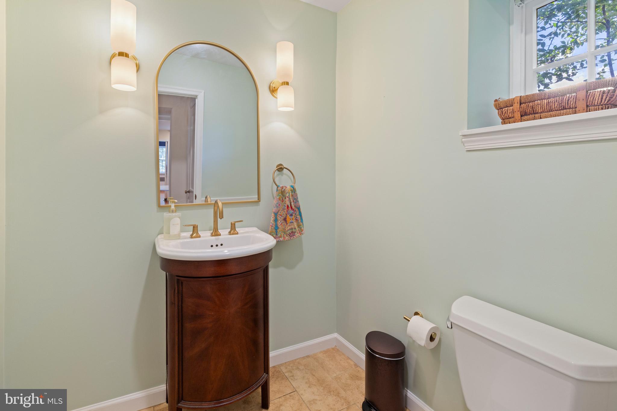 EAST FALLS - Residential