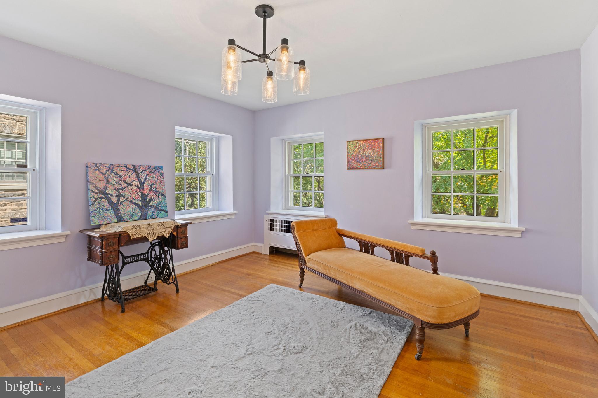 EAST FALLS - Residential