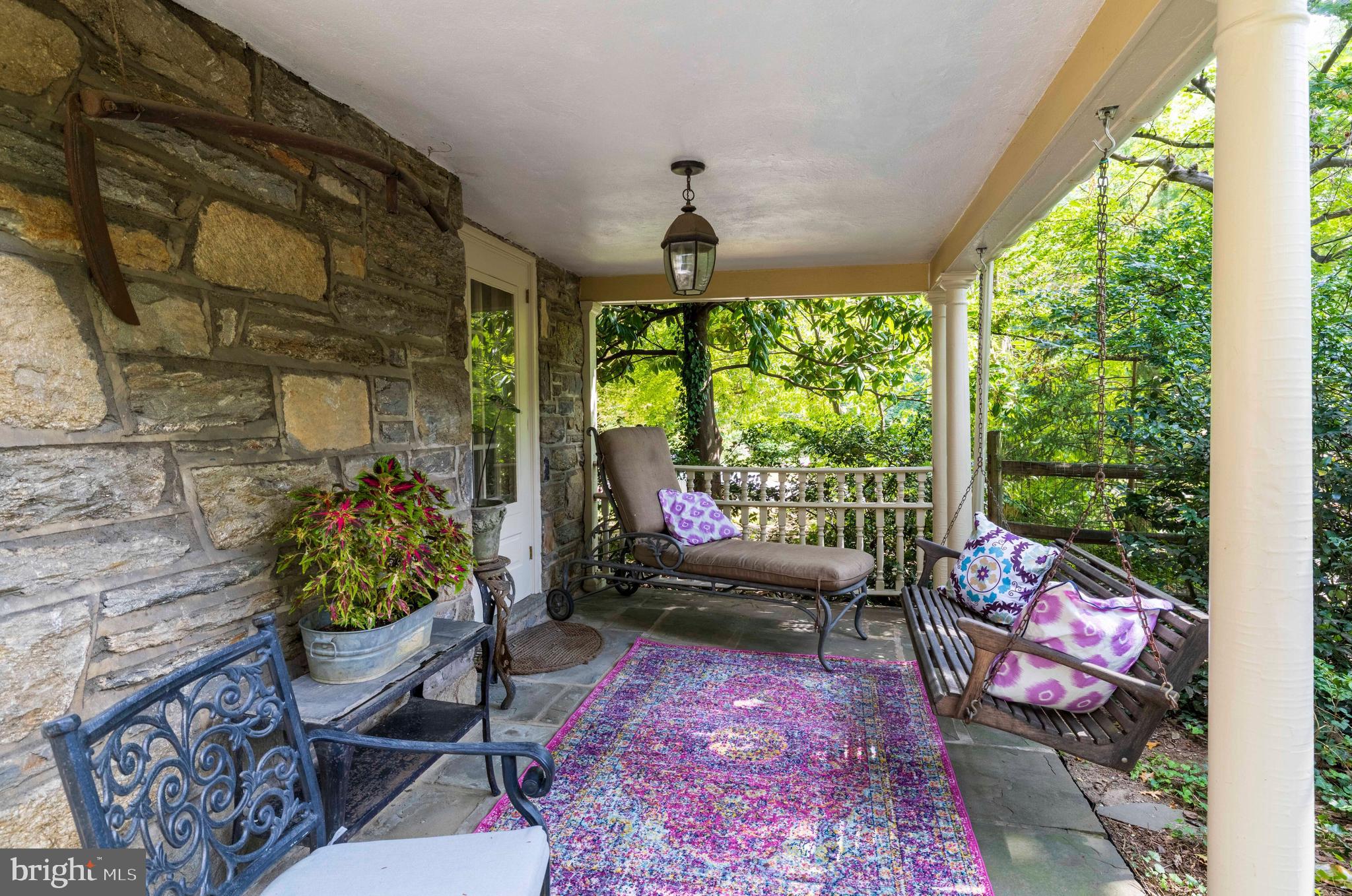 EAST FALLS - Residential