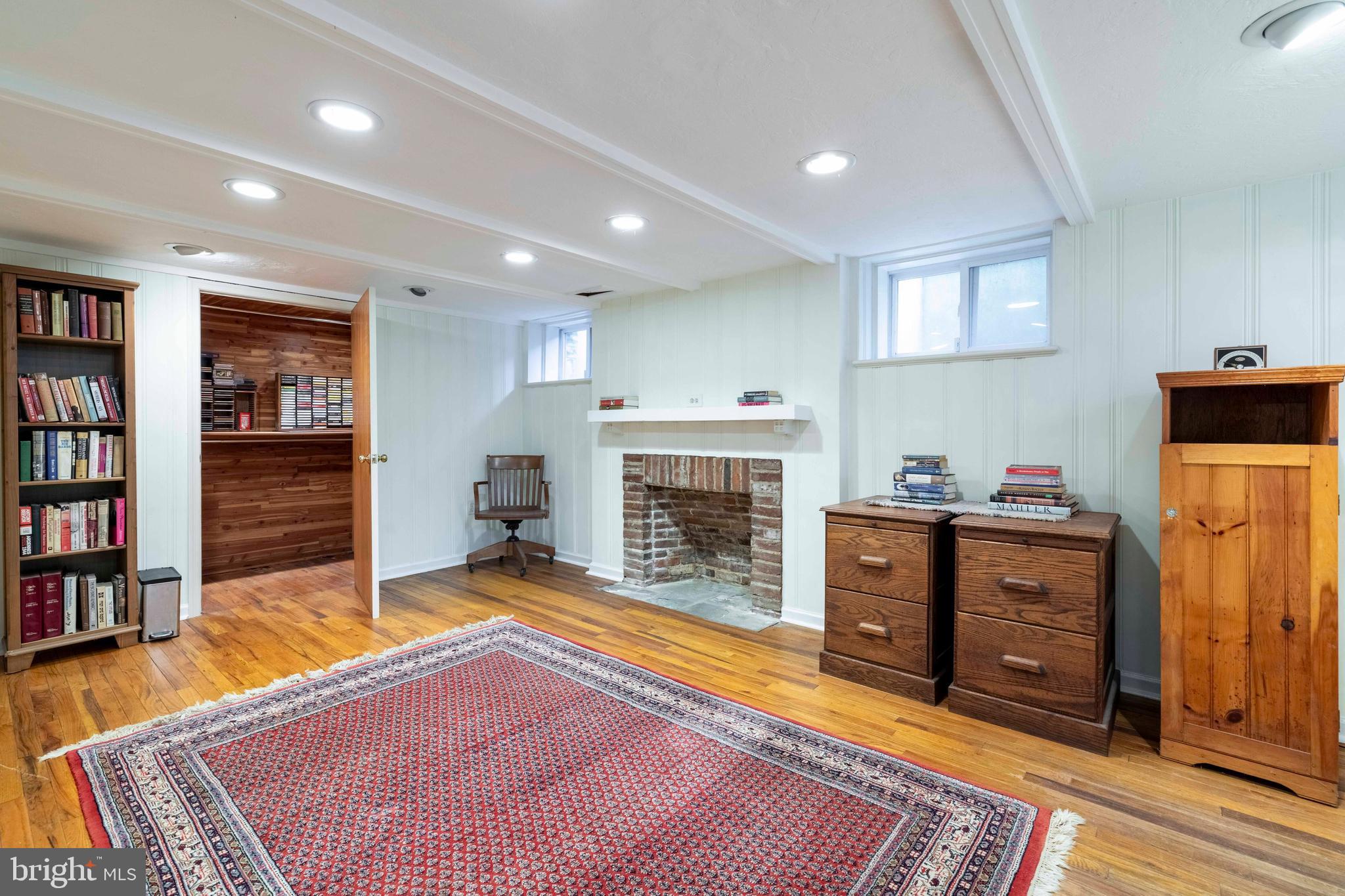 EAST FALLS - Residential