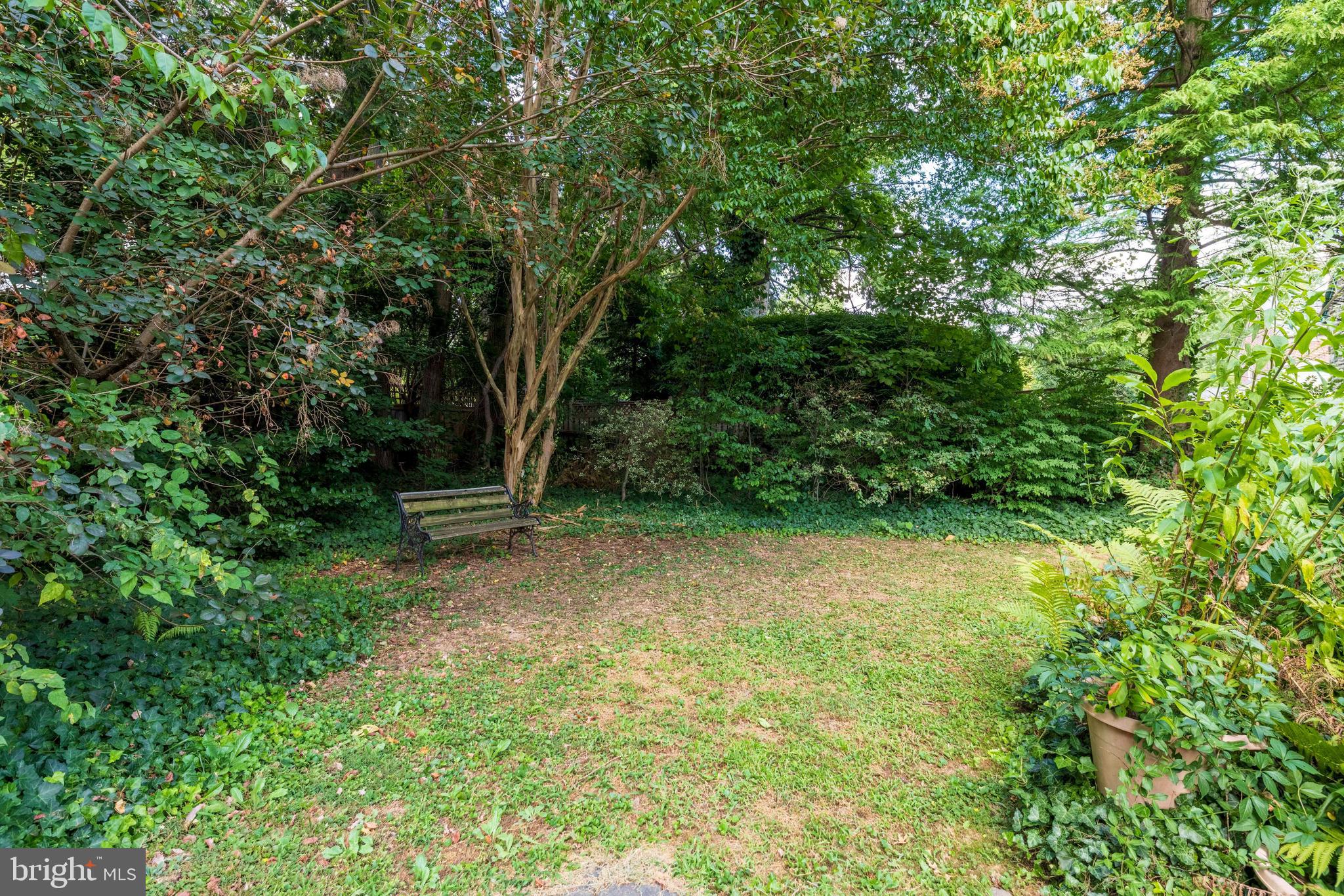 EAST FALLS - Residential