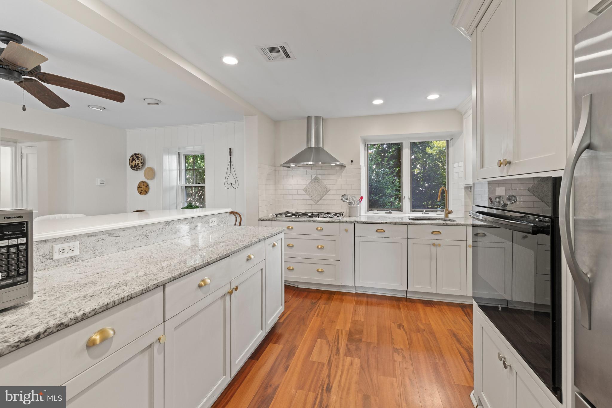 EAST FALLS - Residential