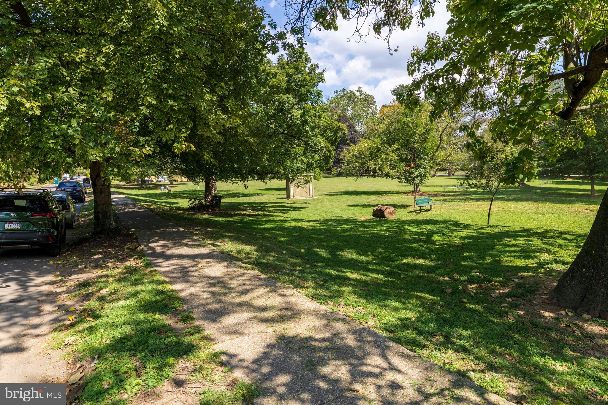 EAST FALLS - Residential