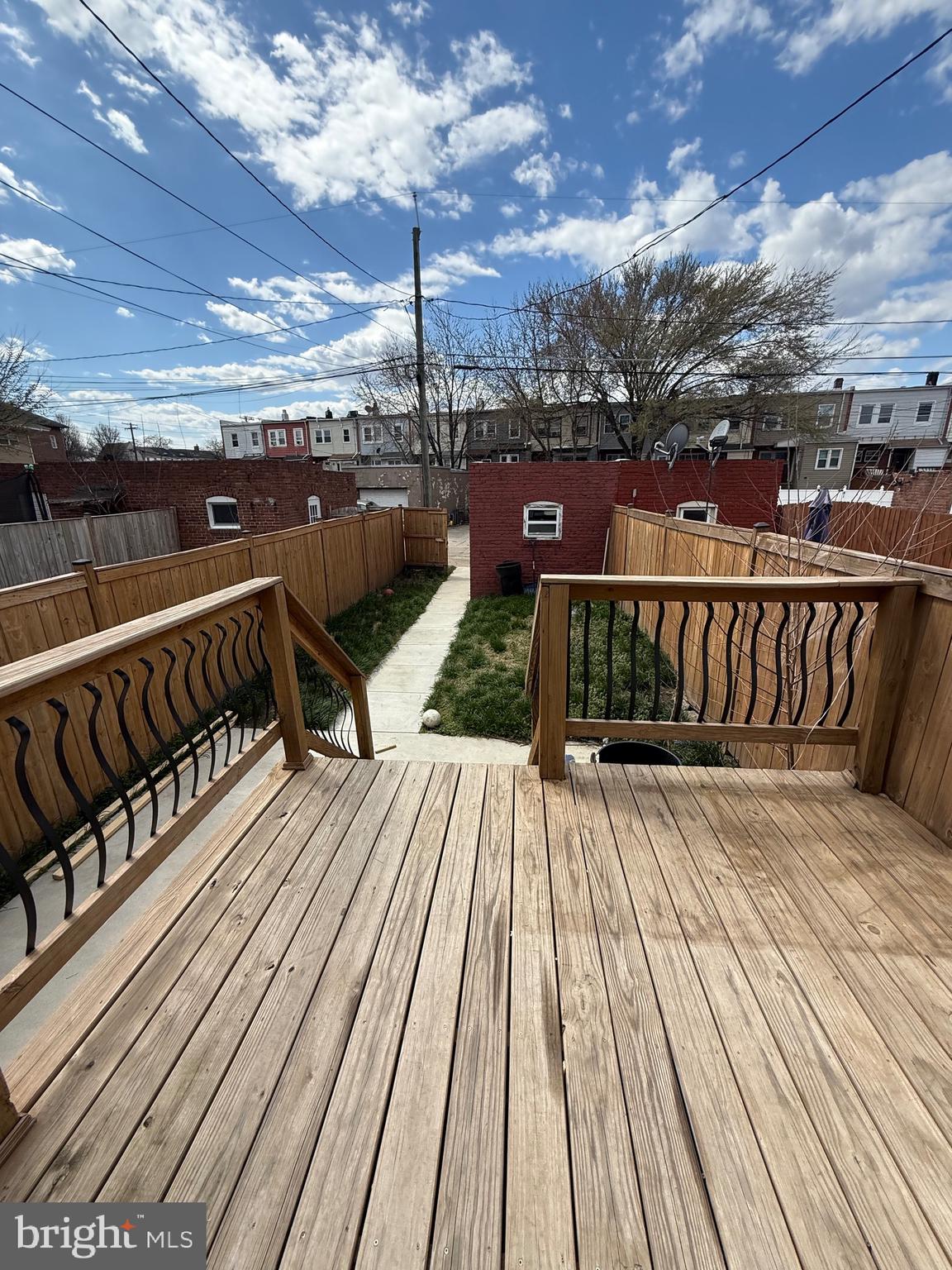 DUNDALK MANOR - Residential Lease