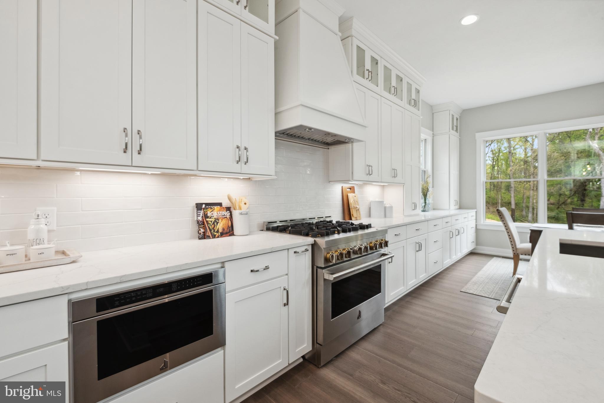 CEDAR VIEW - Residential