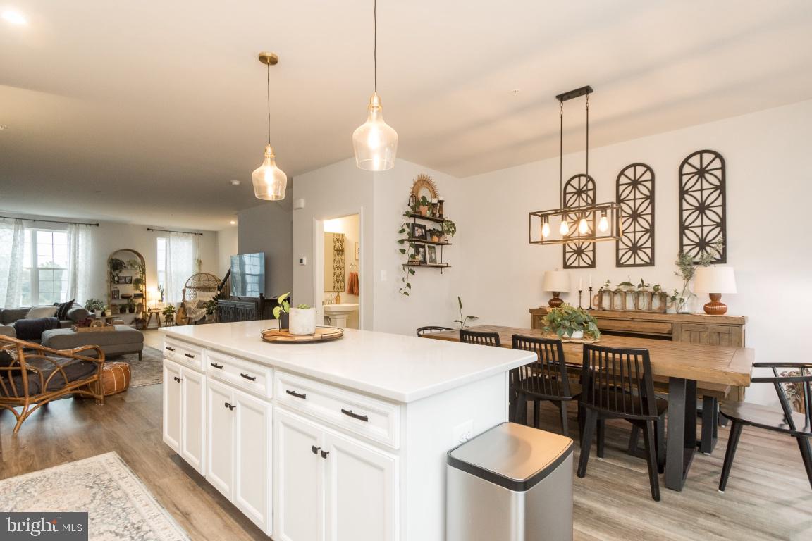 TALLYN RIDGE - Residential