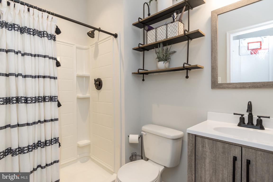 TALLYN RIDGE - Residential