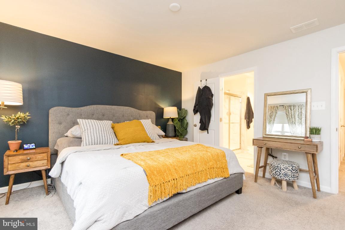 TALLYN RIDGE - Residential