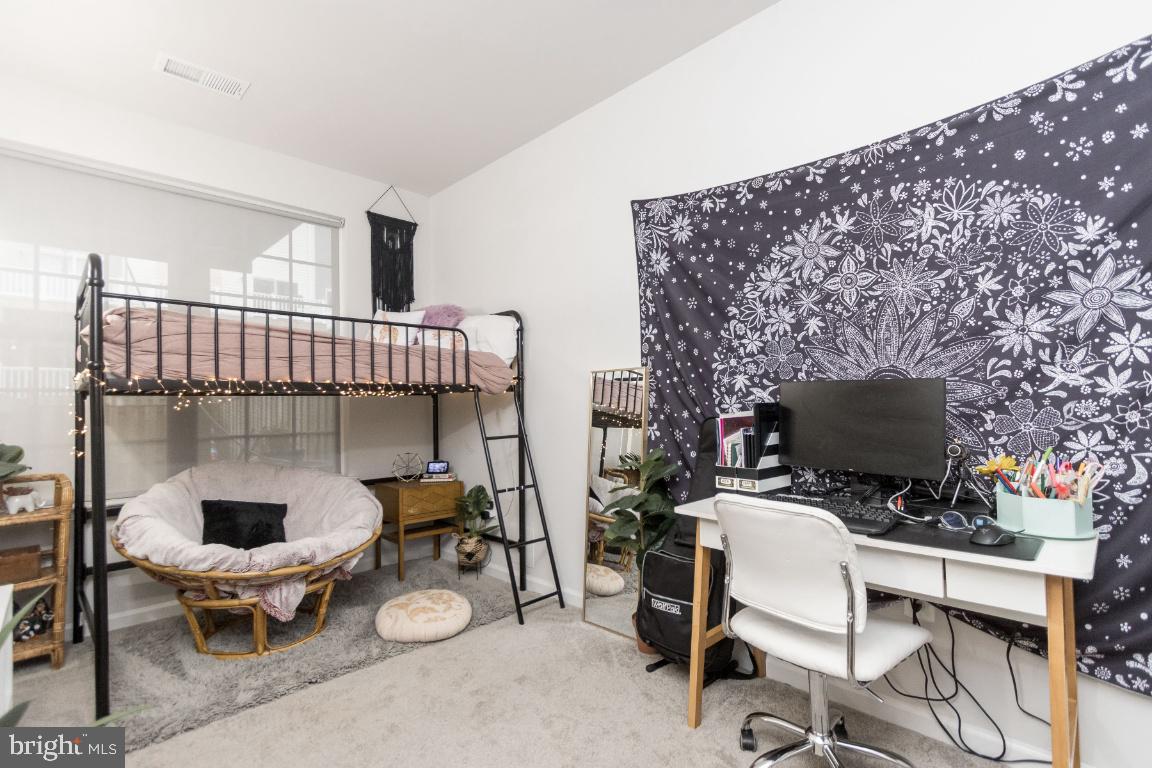 TALLYN RIDGE - Residential