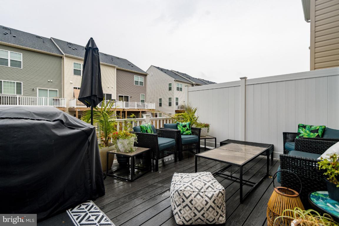 TALLYN RIDGE - Residential