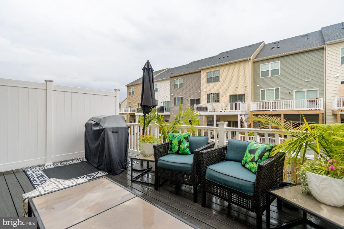 TALLYN RIDGE - Residential