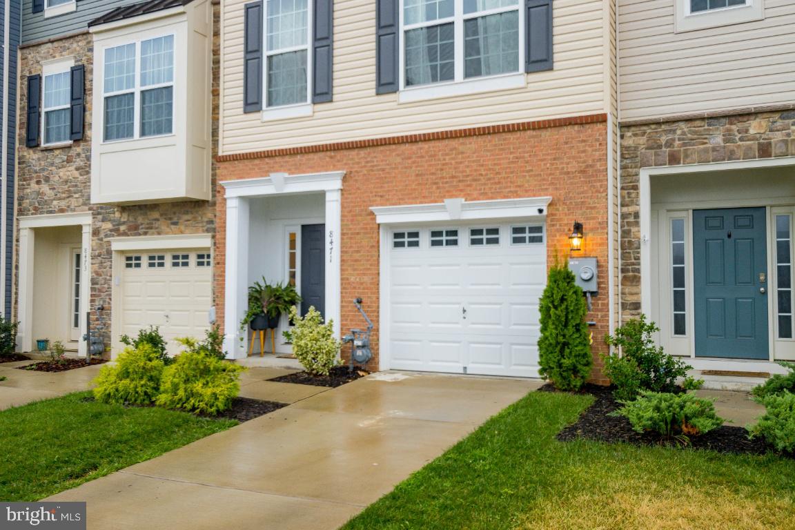 TALLYN RIDGE - Residential