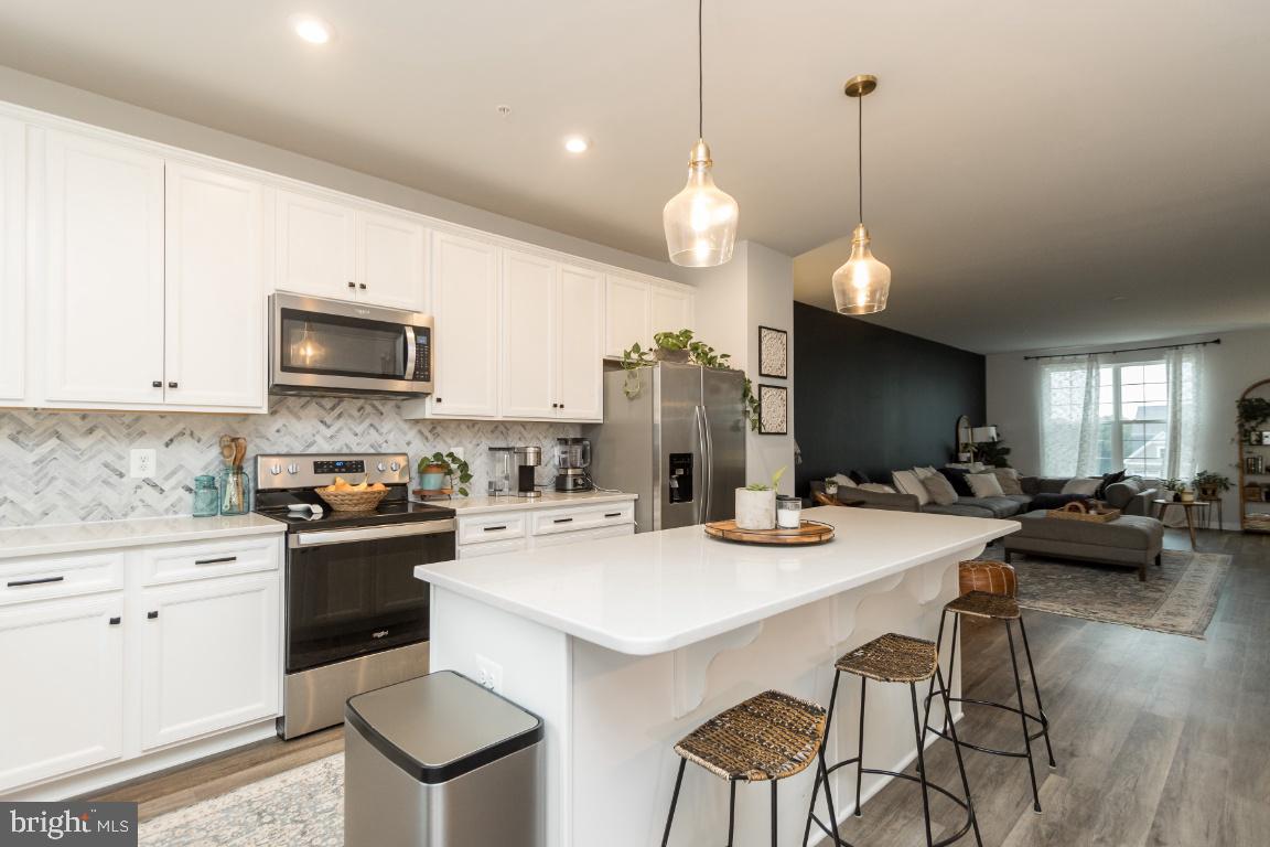 TALLYN RIDGE - Residential