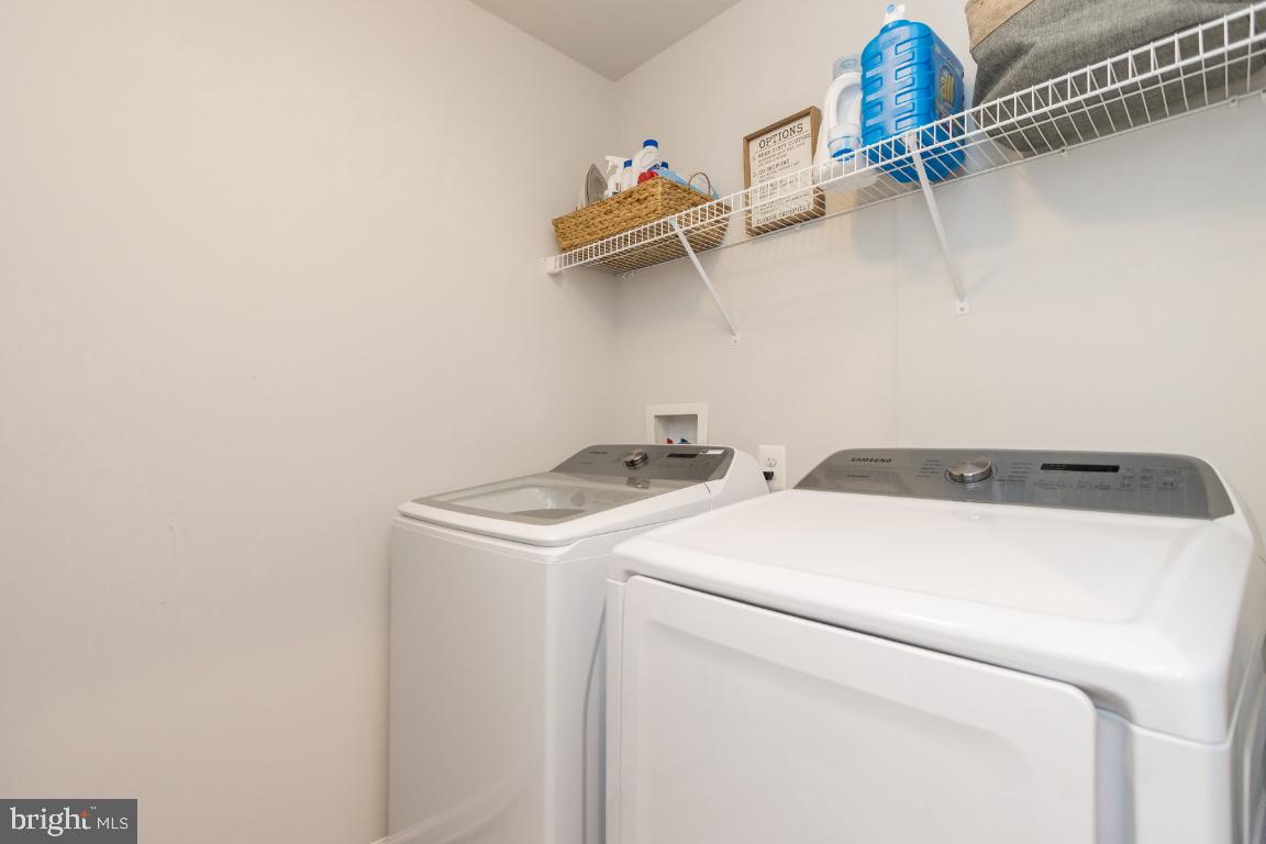 TALLYN RIDGE - Residential